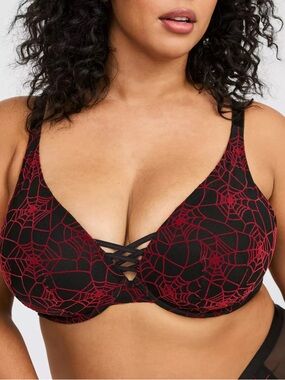TORRID Womens XO Plunge Push Up Bra Spiderwebs Halloween Size 42DDD Black